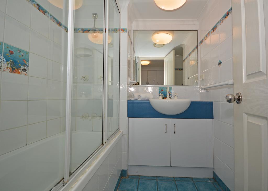 Jade Waters Luxury Apartments Харві-Бей Екстер'єр фото