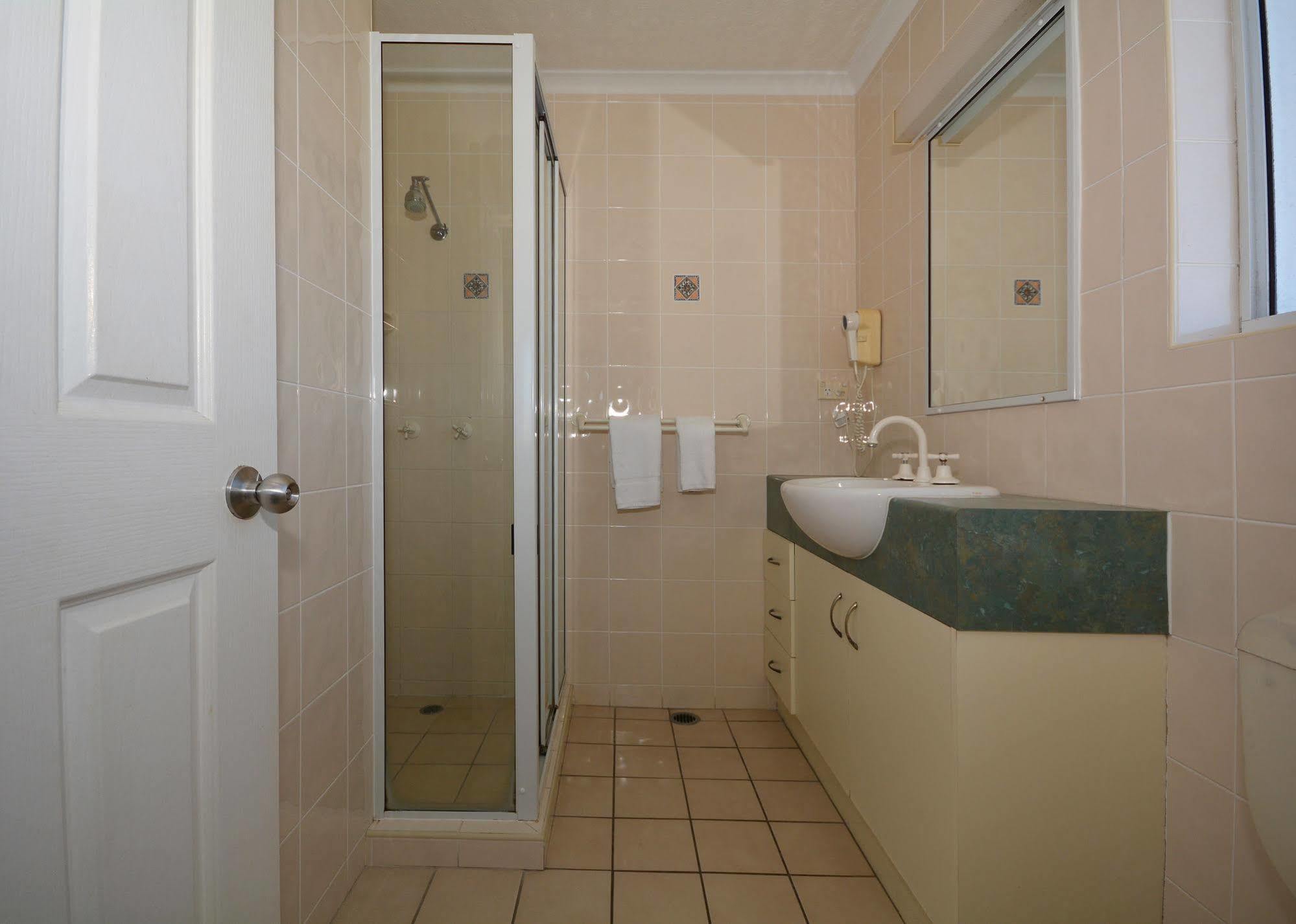 Jade Waters Luxury Apartments Харві-Бей Екстер'єр фото